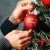 Deitert Weihnachtskugel mit Wunschtext Gravur, Ø 8cm, Personalisierte Christbaumkugel aus Glas (matt), Individueller Weihnachtsbaumschmuck Namen oder Spruch, Rot - 3