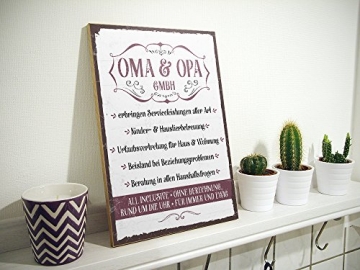 TypeStoff Holzschild mit Spruch – OMA UND Opa GmbH – im Vintage-Look mit Zitat als Geschenk und Dekoration zum Thema Großeltern und Eltern (19,5 x 28,2 cm) - 2