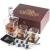 Deluxe Whisky Steine Geschenkset mit Whisky Karaffe - Sei anders bei der Geschenkauswahl - Handgemachte Holzkiste mit 2 Whisky Gläser + 2 Luxus Untersetzer - 8 Granit Kühlsteine - Männer Geschenke - 1