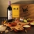 Geschenkkorb Olé mit spanischen Delikatessen I Präsentkorb gefüllt mit ausgesuchten Tapas-Klassikern & Rotwein aus Spanien - 4