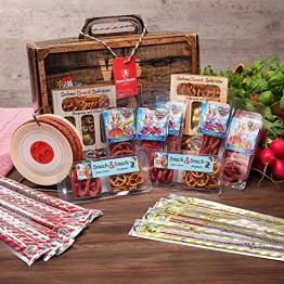 WURSTBARON® - Wurst Geschenk Koffer groß - mit 24 besonderen Salami Snacks und einer Wurst Kabeltrommel - Brezen, Herzen, Sterne, Pikanten und vieles mehr - 1027 g - 1