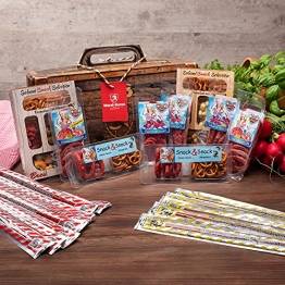 WURSTBARON® - Wurst Geschenk Koffer - mit 24 besondere Salami und Wurst Snacks - Brezen, Herzen, Sterne, Pikanten und vieles mehr - 790 g - 1