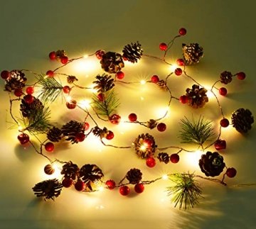YQing 204cm Weihnachtskiefer Girlande, Weihnachtsgirlande mit LED,Rote Beeren, Kiefernzapfen, Beerengirlande Deko für Kamin-Tür-Winter-Innendekoration im Freien - 1